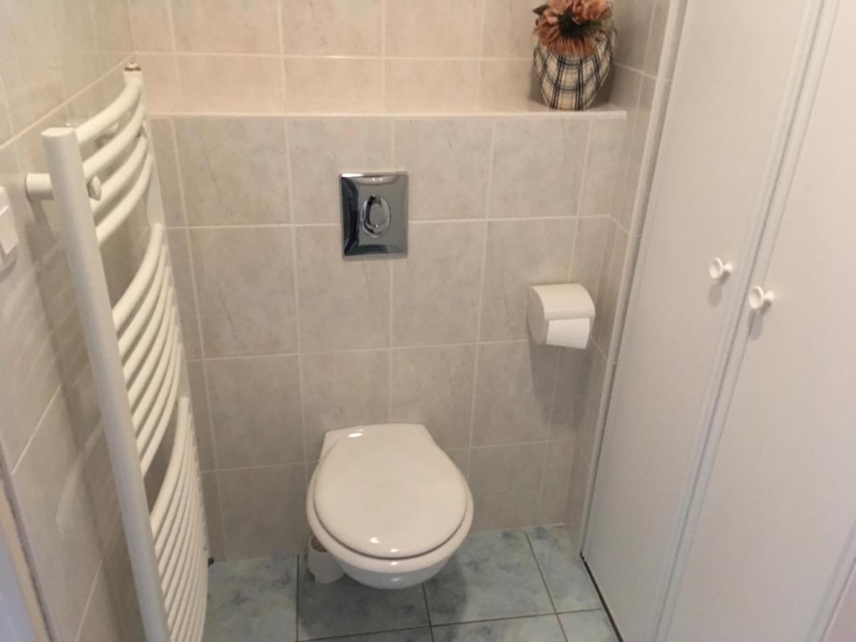 Francheville  Chambre Du Verger מראה חיצוני תמונה