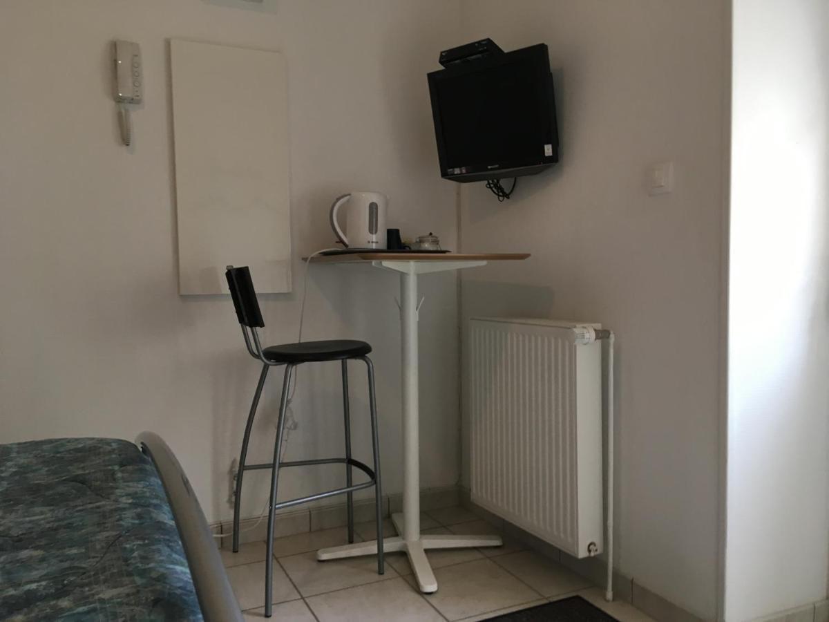 Francheville  Chambre Du Verger מראה חיצוני תמונה